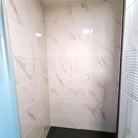 Apartament Spacieux Et Moderne 3 A 10 Min De Rouen