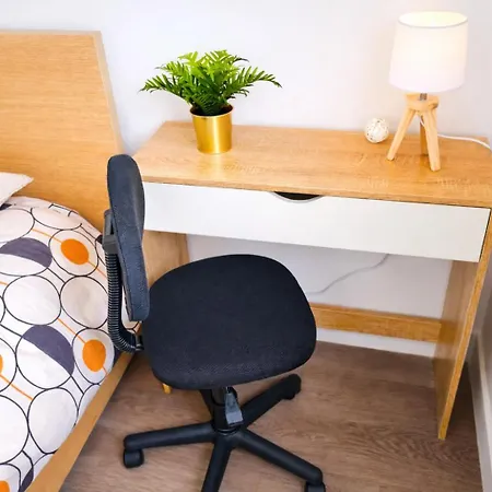 Spacieux Et Moderne 3 A 10 Min De Rouen Apartament
