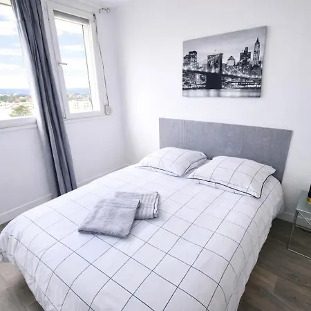 Apartament Spacieux Et Moderne 3 A 10 Min De Rouen *